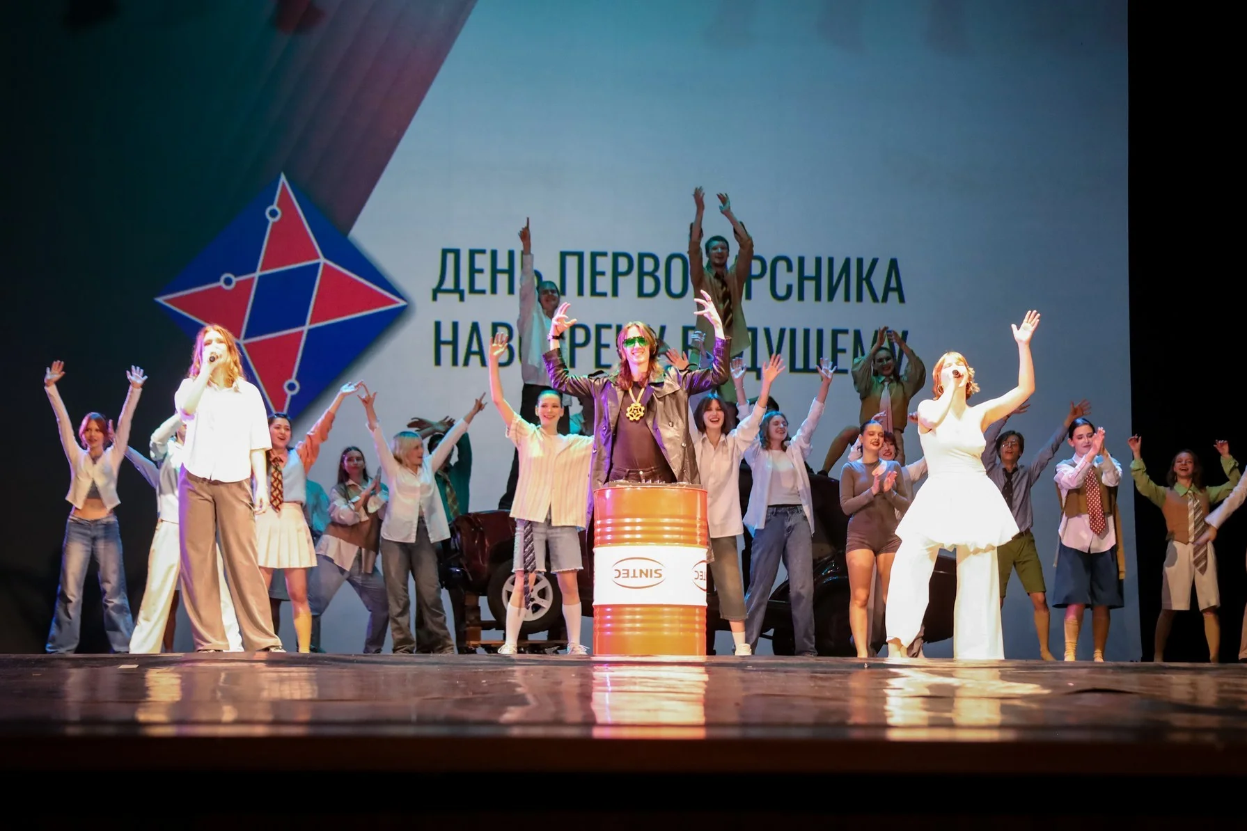 Театр 6